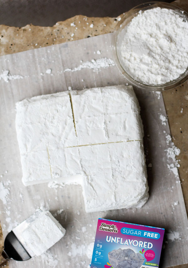 sugar-free-jumbo-marshmallows top view with simply desserts unflavored jel