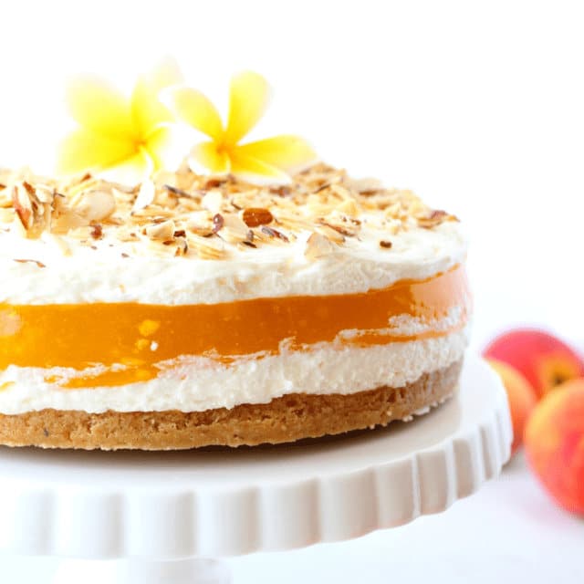 Keto Peaches and Cream Pie - Easy No-bake Sugar-free Dessert
