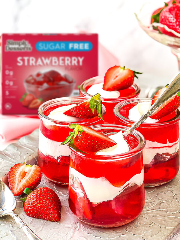Keto Strawberry Jel Cups