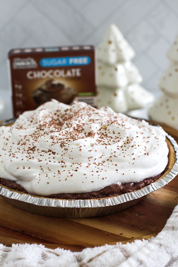 Side view of creamy chocolate silk pie made with Simply Desserts chocolate pudding
