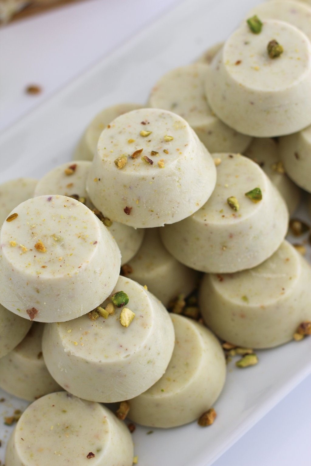 Pistachio Frozen Yogurt Bites 02