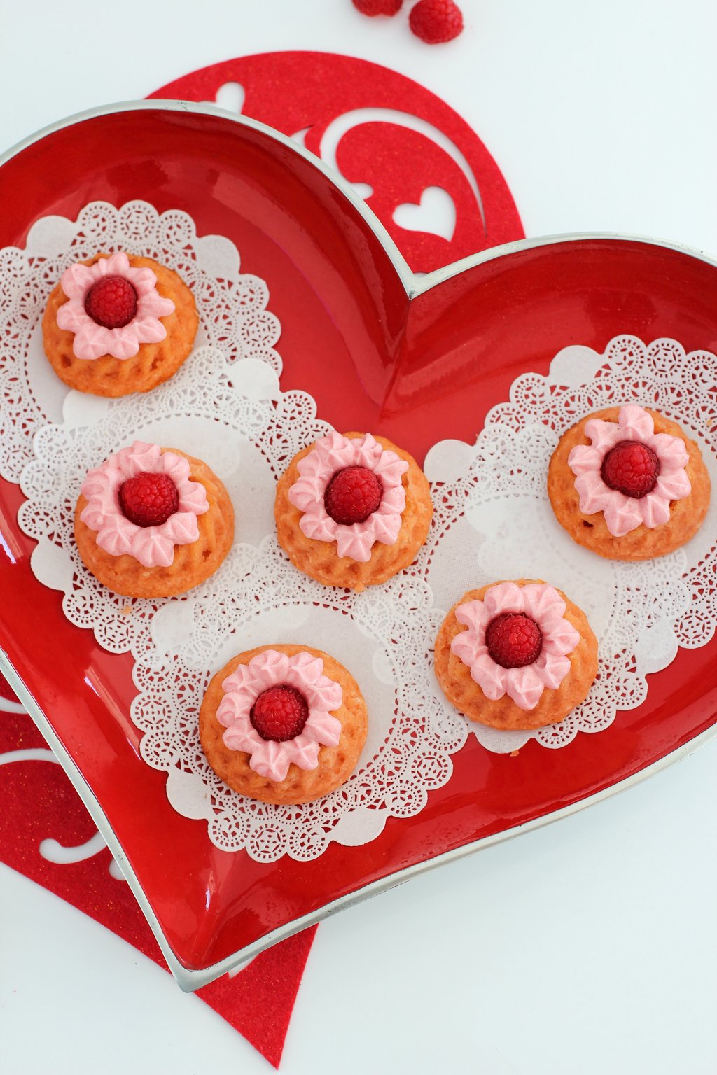 Raspberry Vanilla Mini Bundt Cakes 03