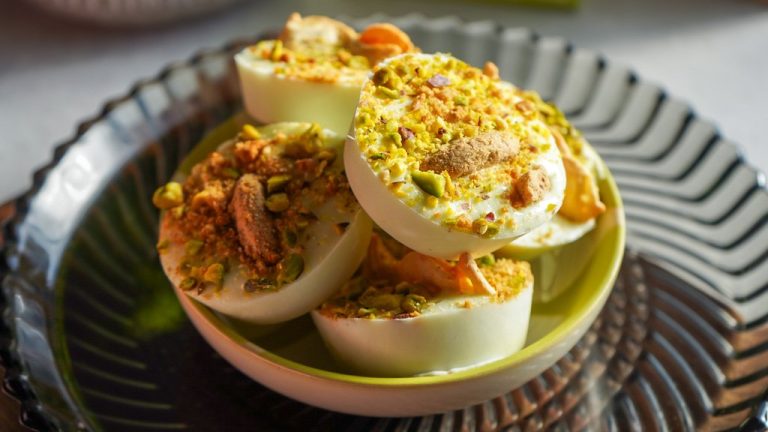 Pistachio Ice Cream Protein Bites 01