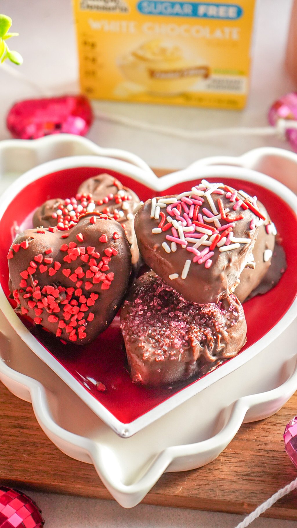 White Chocolate Strawberry Ice Cream Bites 01